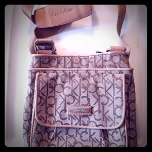 Crossbody bag